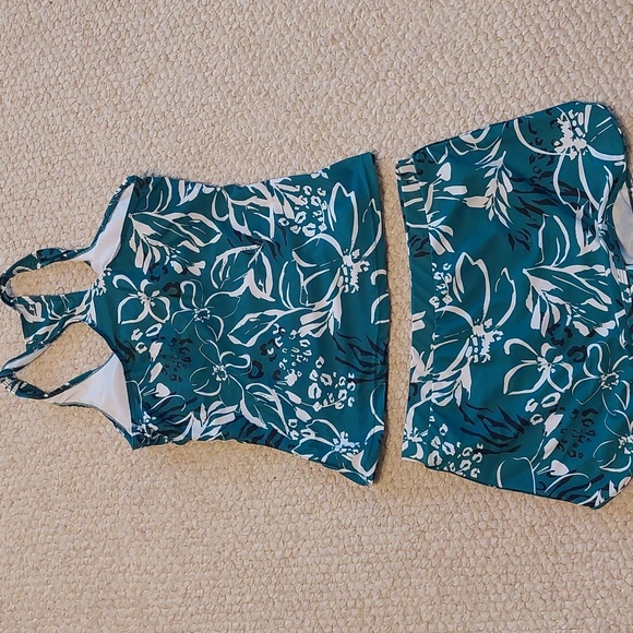 Cup Beach two piece swim suit, medium - Picture 4 of 6